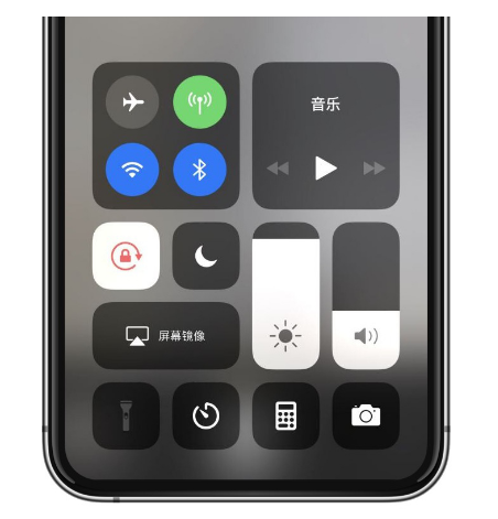 苹果iPhone 14手电筒按键灰了怎么办？